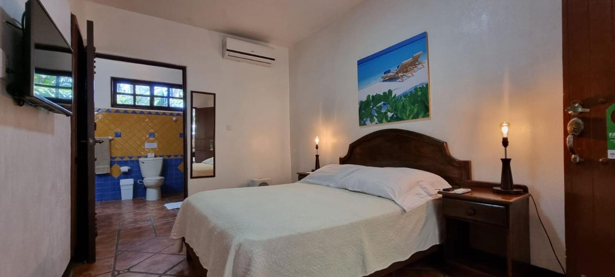 Hotel Playa Westfalia ปูแอร์โตลีมอน ภายนอก รูปภาพ